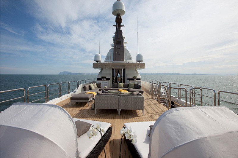 AD-Spectacular-CRN-Mega-Yachts-‘J’ade’-60m-Vessel-14